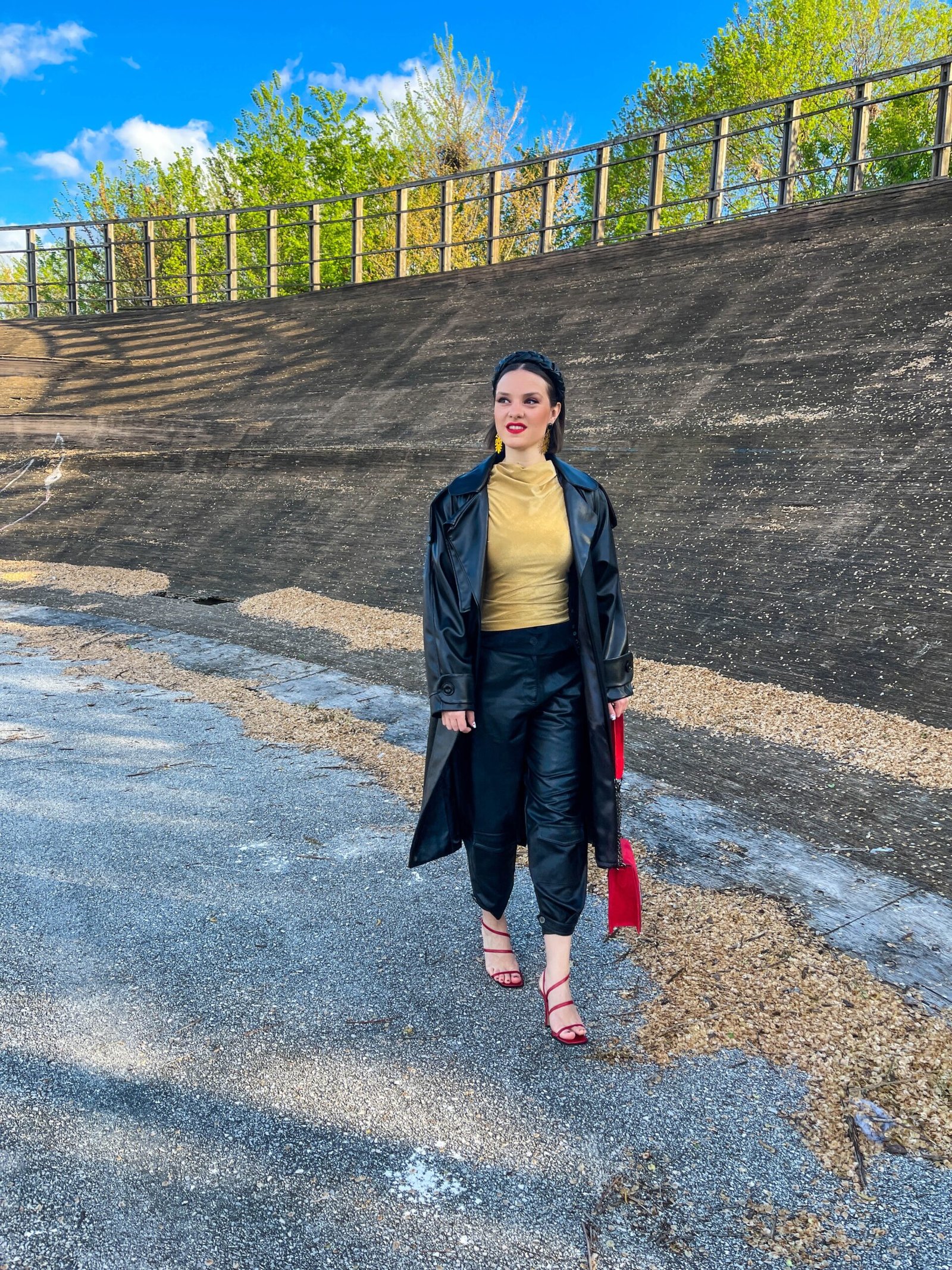 Project Artijoux: Ready-Set-Go/ Bonendis Bag & Νεφέλη Λιονάκη Σκουλαρίκια